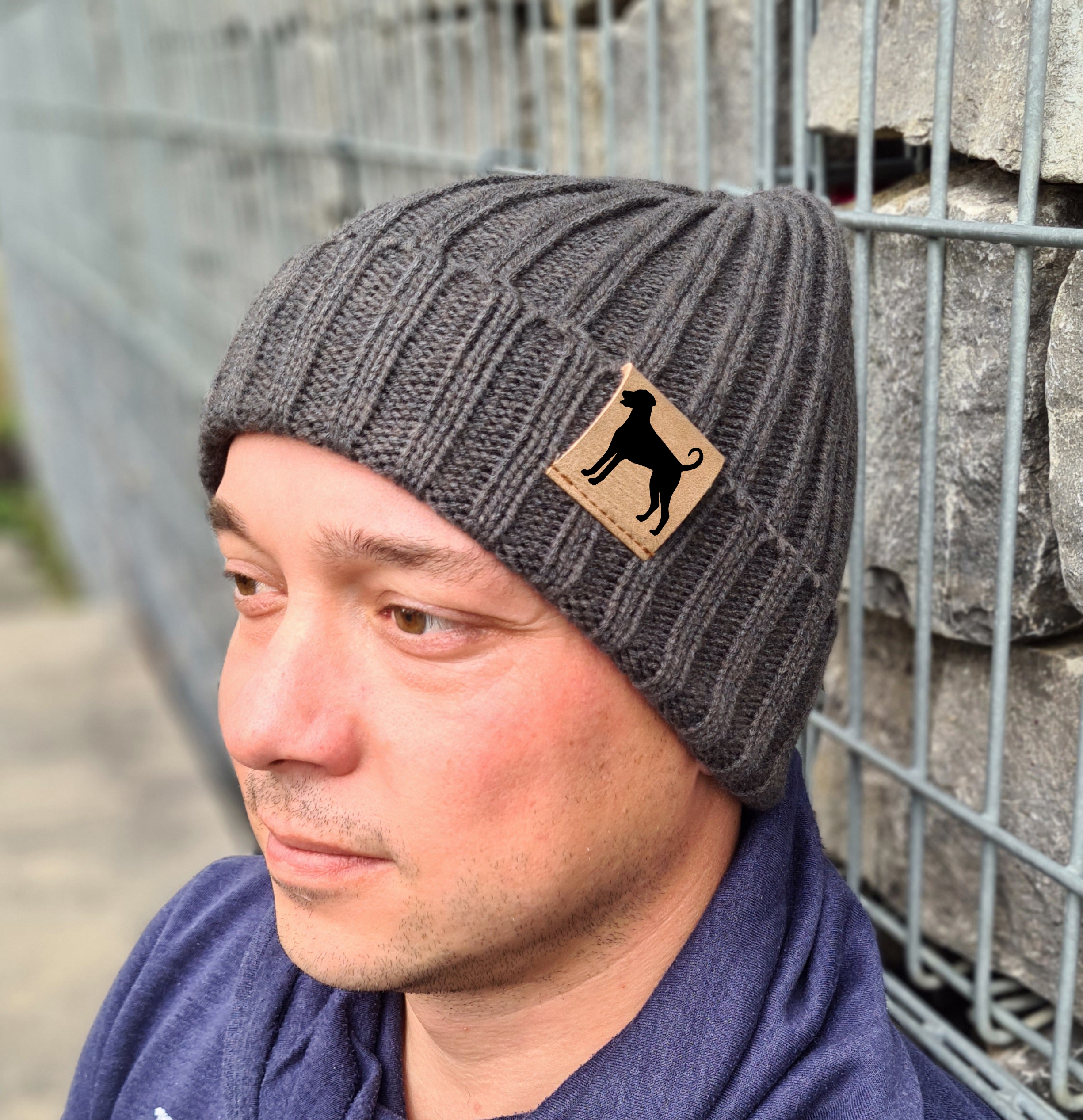 Strickmütze "Dobermann Dobi"  Beanie Mütze Urban Witzig Spruch Warm Winter Herbst Farben